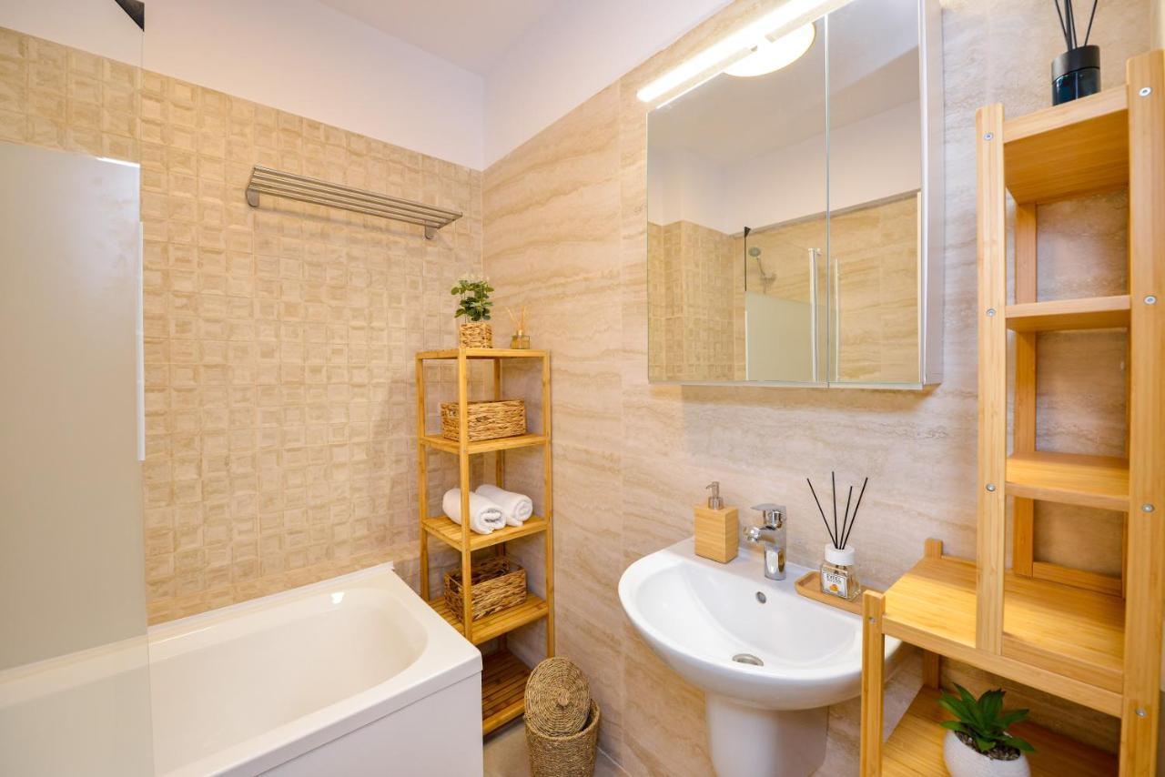 Sofia Cozy Apartment - Underground Private Parking Βουκουρέστι Εξωτερικό φωτογραφία
